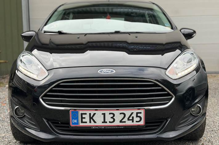 Sort Ford Fiesta fra 2013