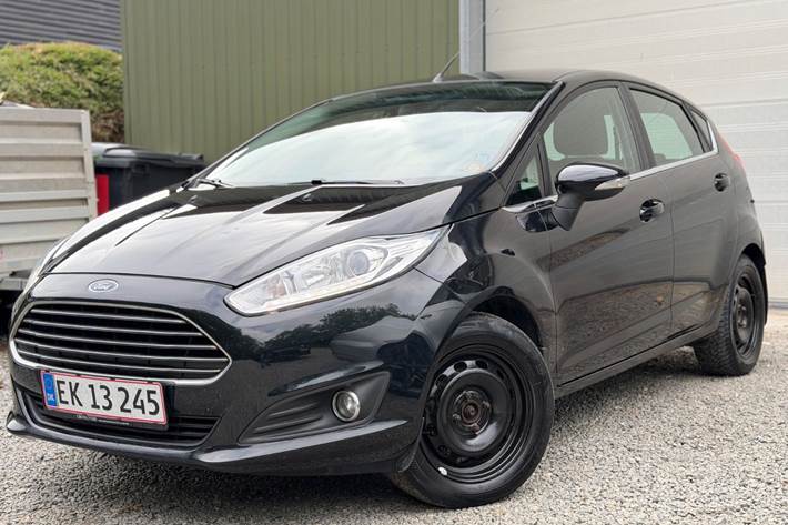Sort Ford Fiesta fra 2013