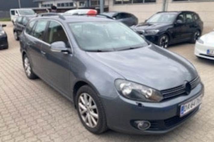 Grå VW Golf VI fra 2012