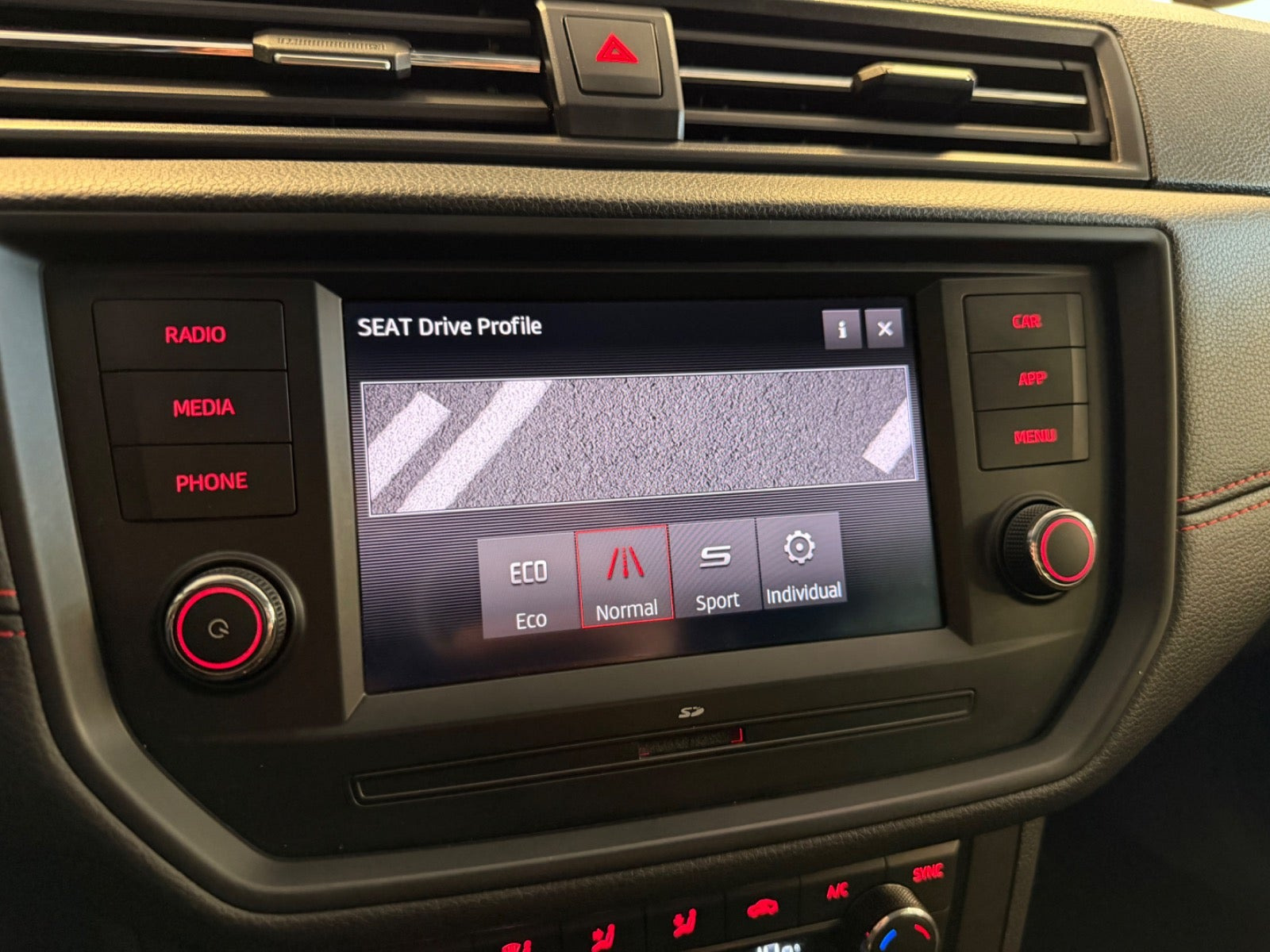 Rød Seat Ibiza fra 2019
