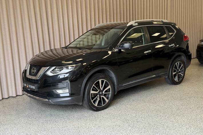 Sort Nissan X-Trail fra 2019