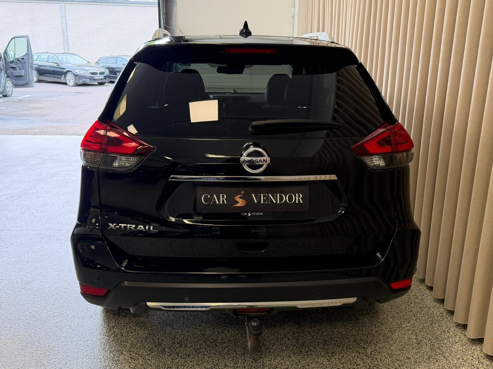 Sort Nissan X-Trail fra 2019