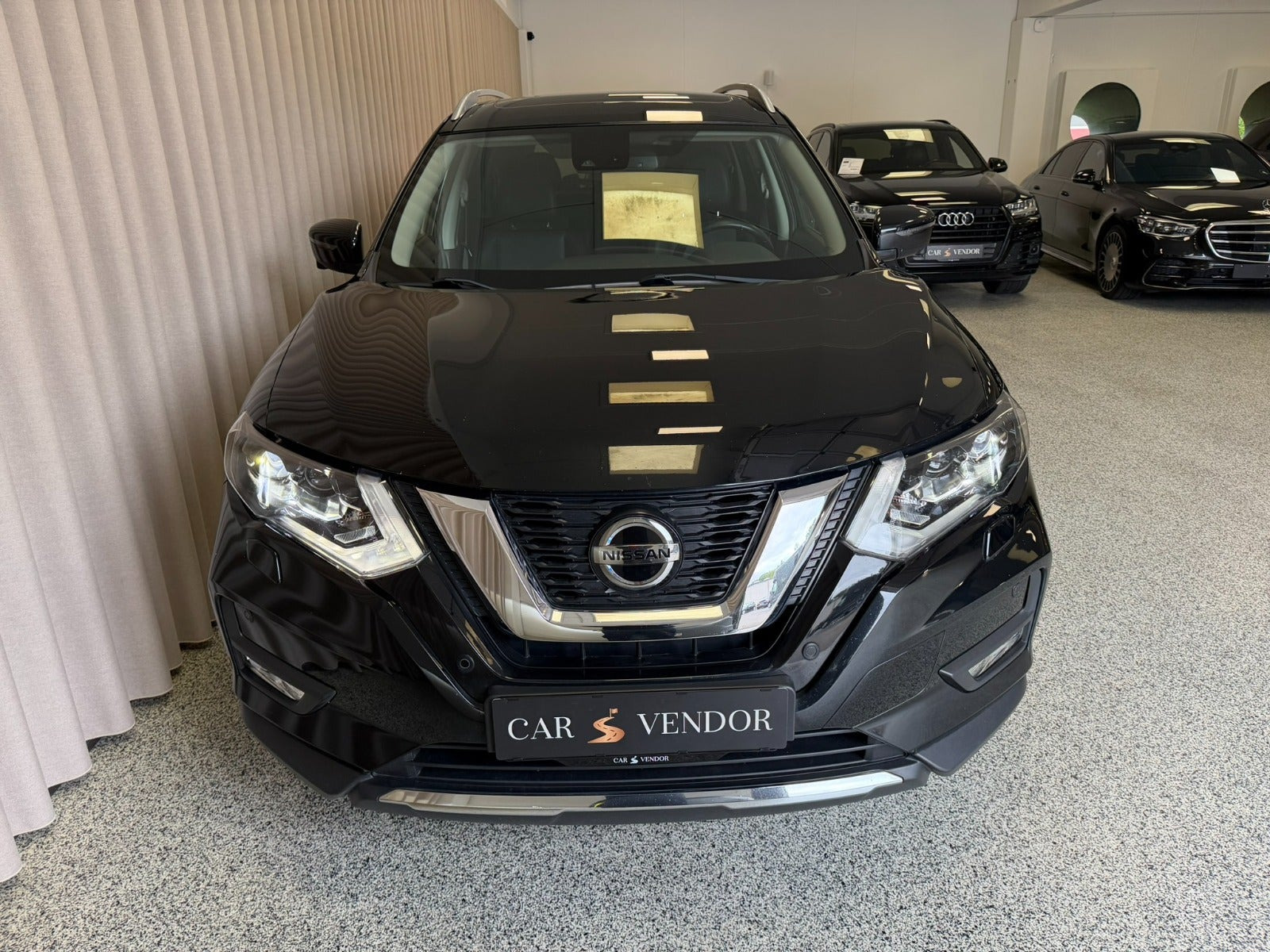 Sort Nissan X-Trail fra 2019