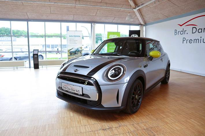 Grå Mini Cooper SE fra 2023