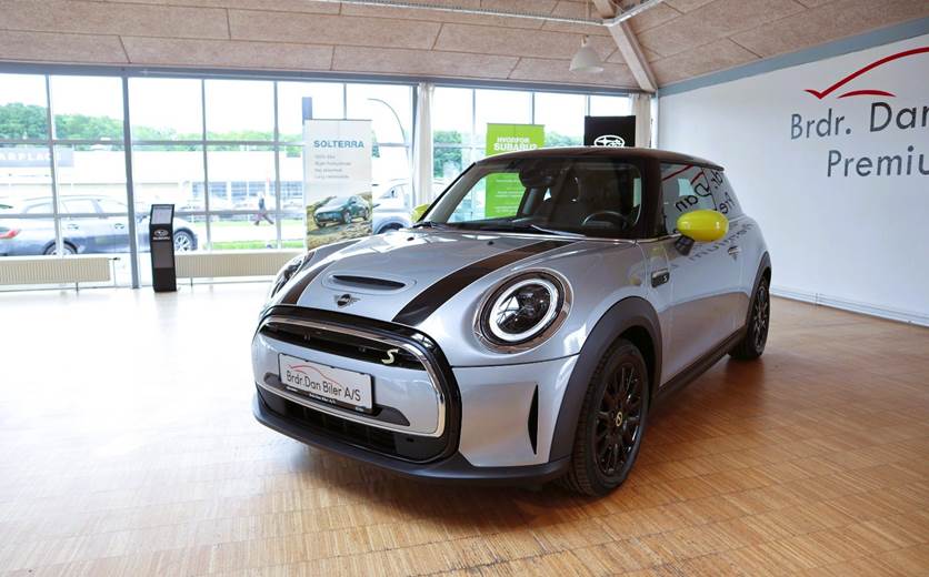 Mini Cooper SE Classic Trim