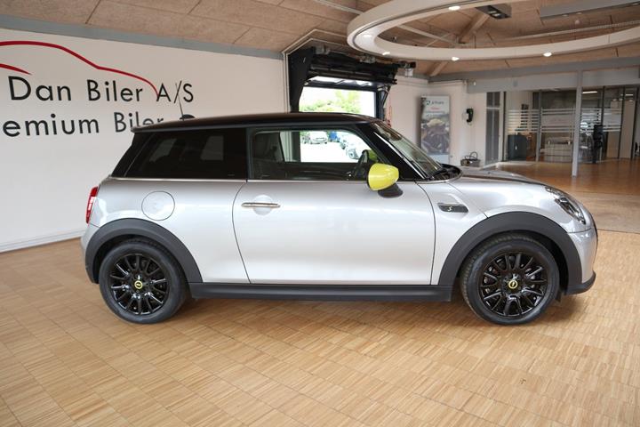 Grå Mini Cooper SE fra 2023