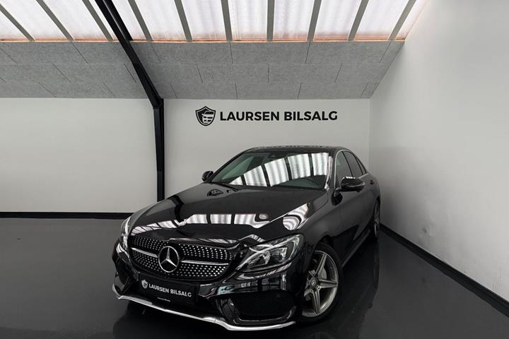 Sort Mercedes C220 d fra 2016 set udefra