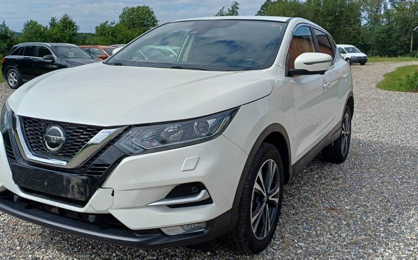 Nissan Qashqai 1,3 Dig-T 140 N-Connecta Van