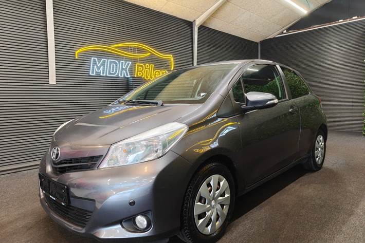 undefined Toyota Yaris fra 2011
