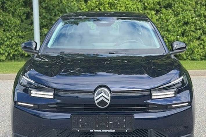 Blå Citroën ë-C4 X fra 2025