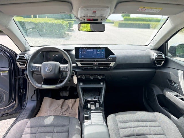 Blå Citroën ë-C4 X fra 2025