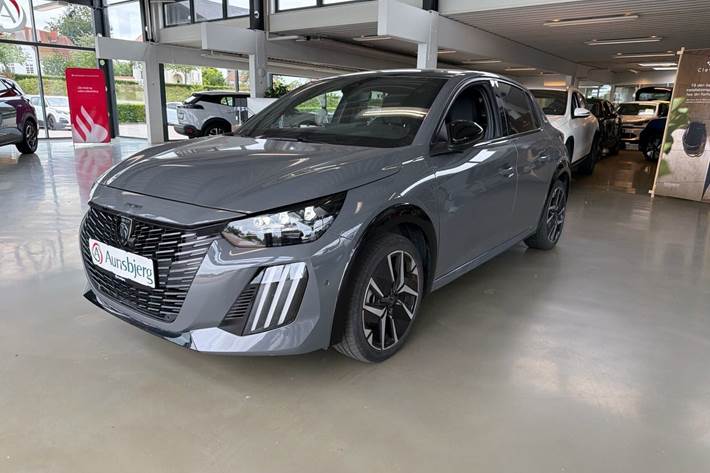 Grå Peugeot e-208 fra 2025