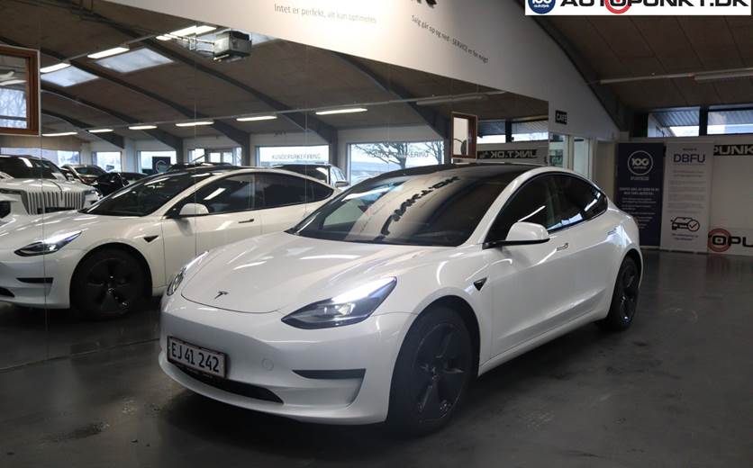 Tesla Model 3 Standard Range+ RWD