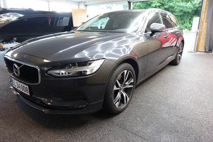 Grå Volvo V90 fra 2018