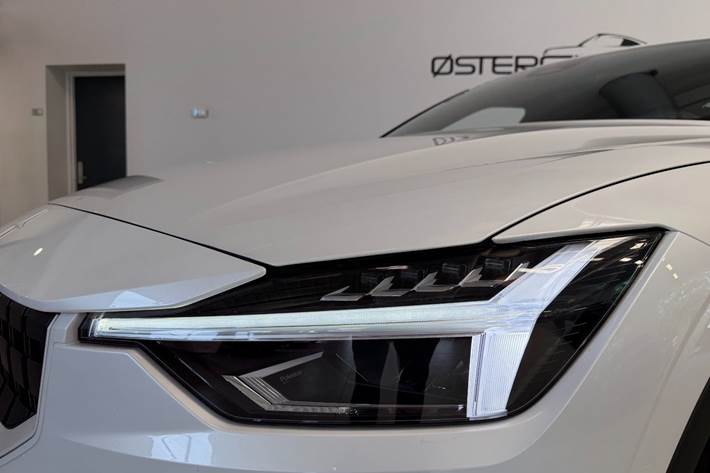Hvid Polestar 2 fra 2023
