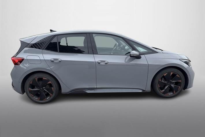 Grå Cupra Born fra 2023