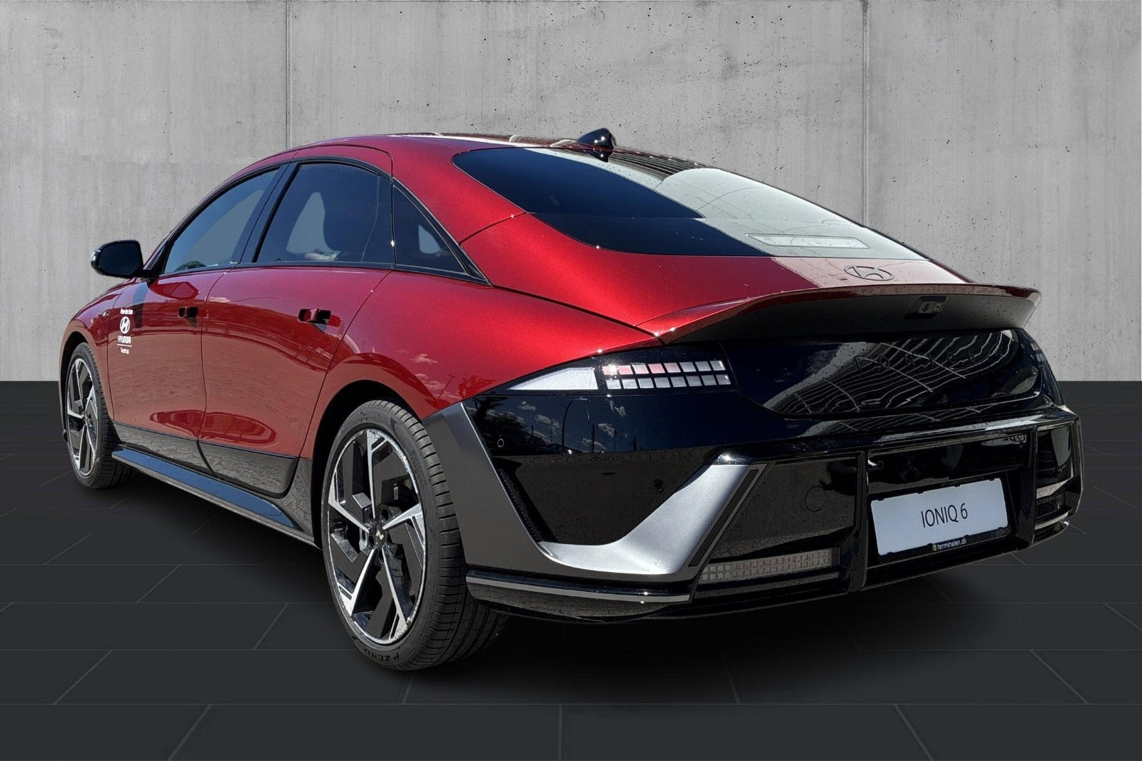 Rød Hyundai Ioniq 6 fra 2026