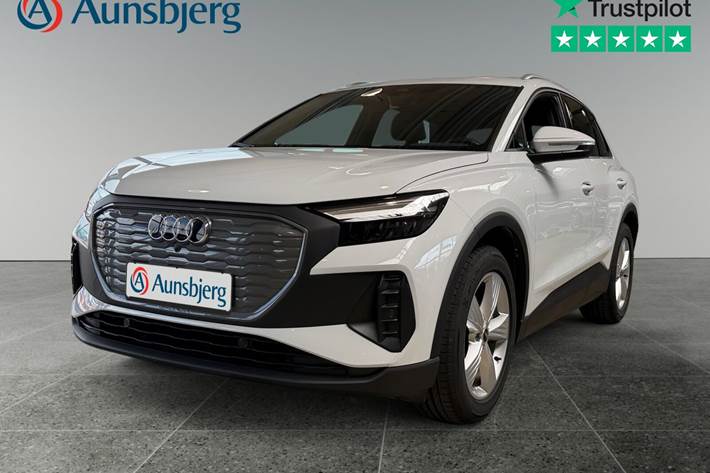 Hvid Audi Q4 e-tron fra 2022 set udefra