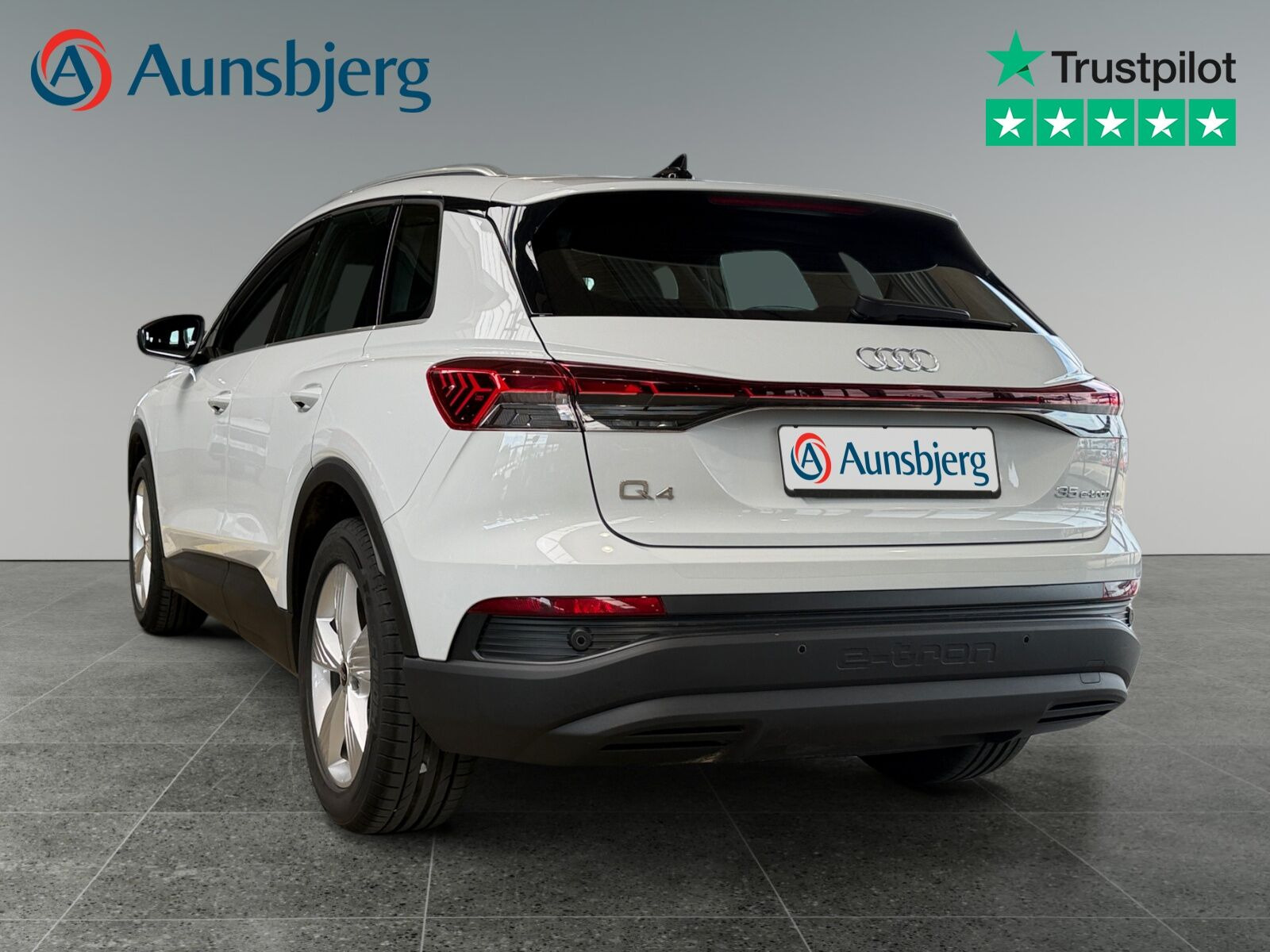 Hvid Audi Q4 e-tron fra 2022