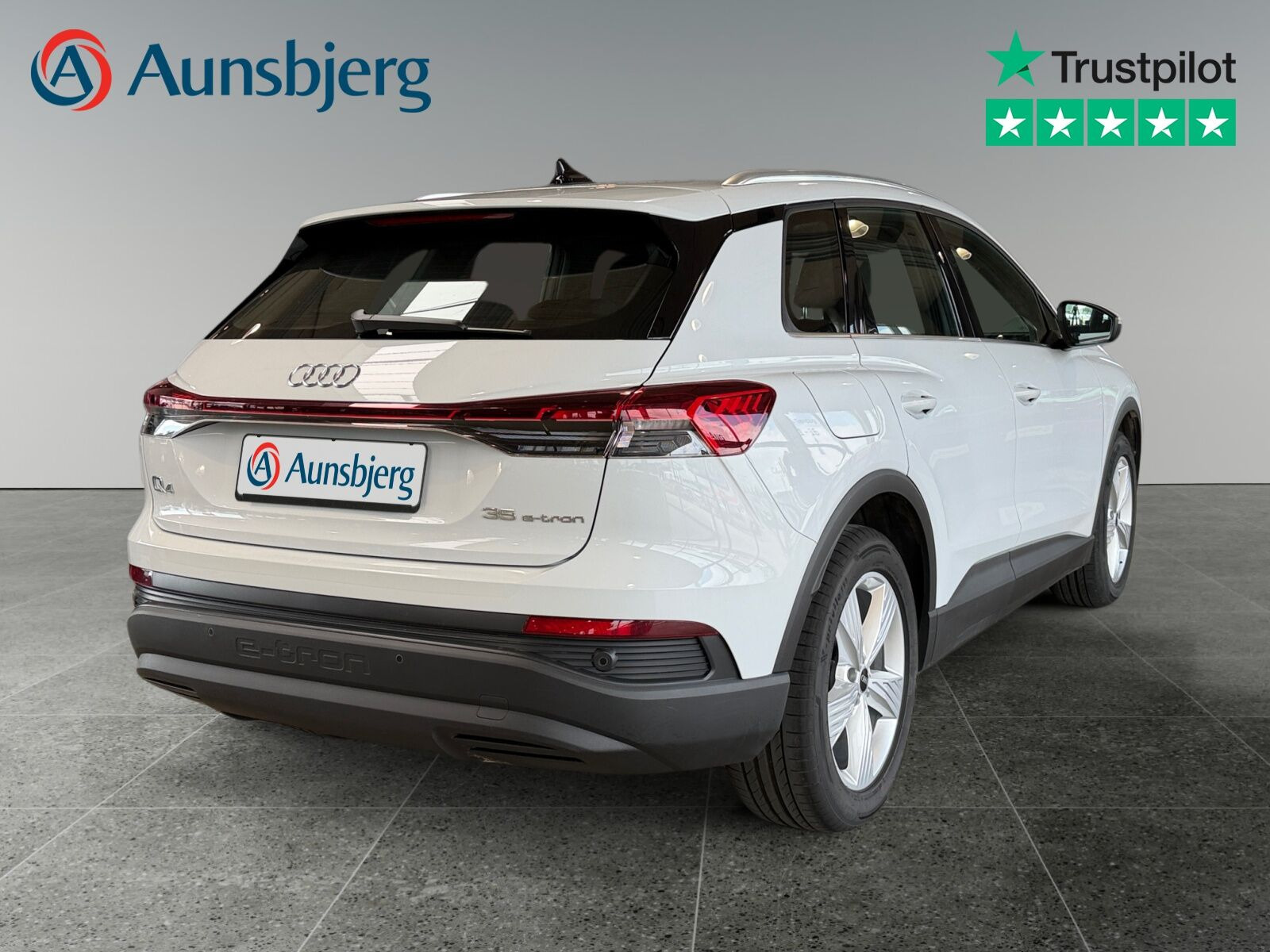 Hvid Audi Q4 e-tron fra 2022