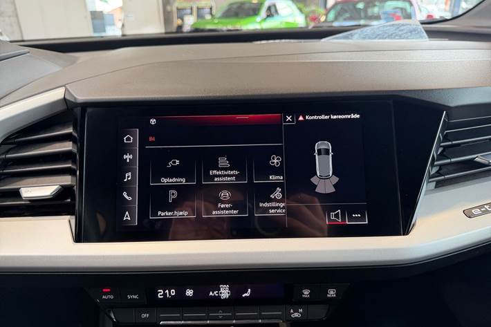 Hvid Audi Q4 e-tron fra 2022