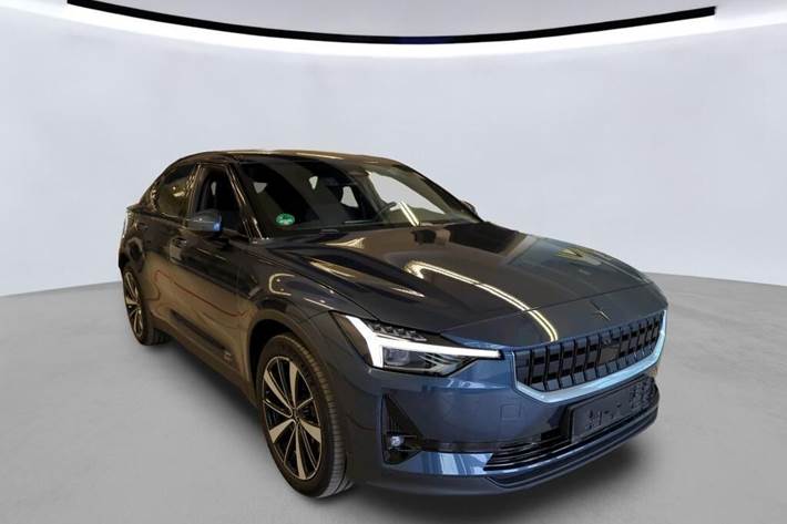 Blå Polestar 2 fra 2022