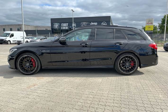 Sort Mercedes C63 AMG S fra 2017