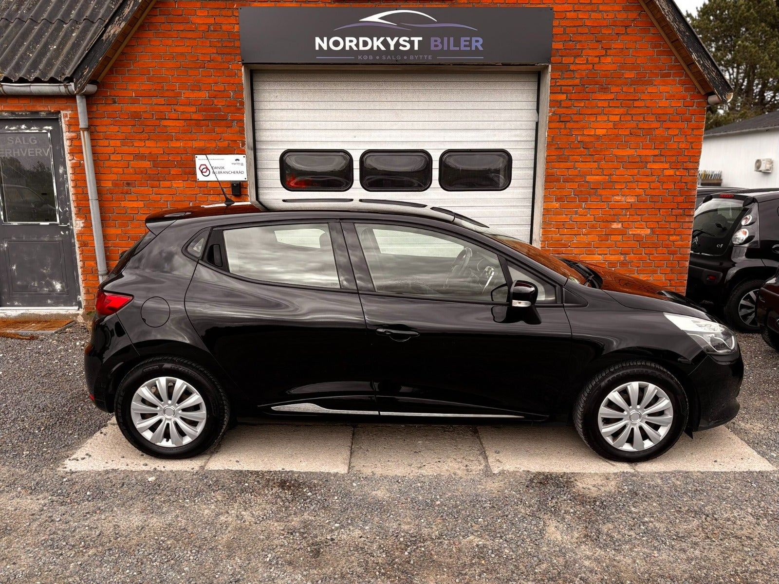 Sort Renault Clio IV fra 2014