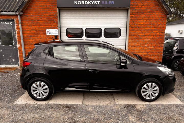 Sort Renault Clio IV fra 2014