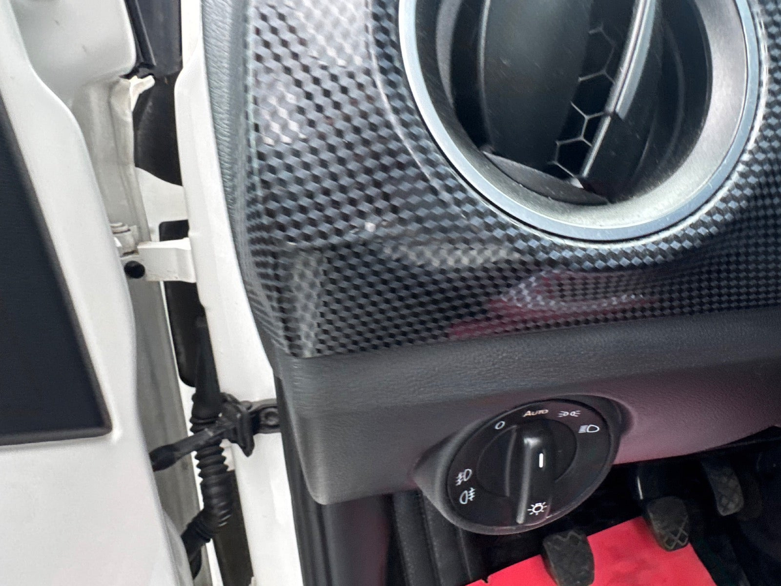 Hvid VW UP! fra 2018