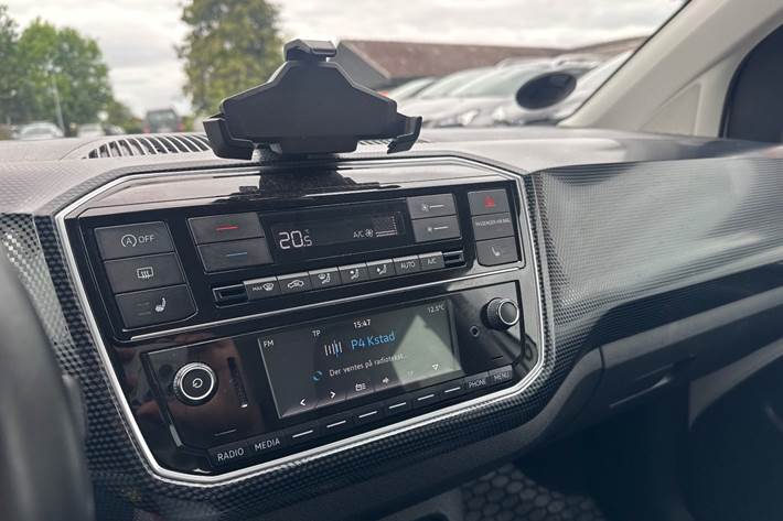 Hvid VW UP! fra 2018