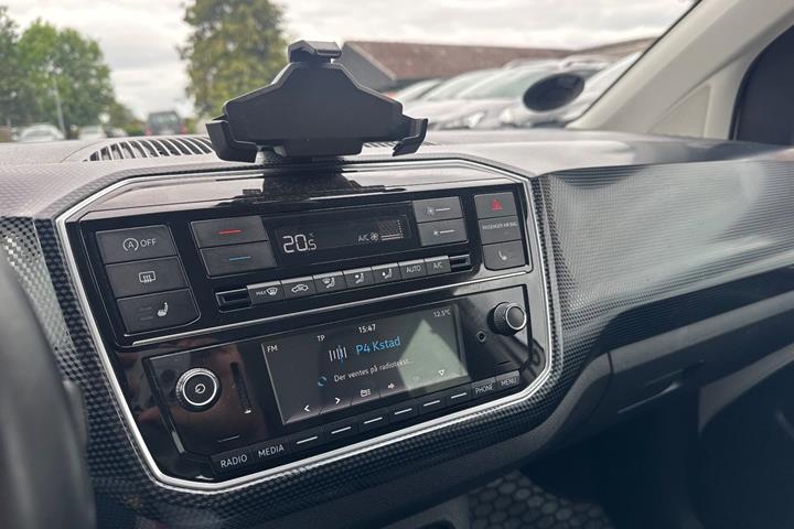 Hvid VW UP! fra 2018