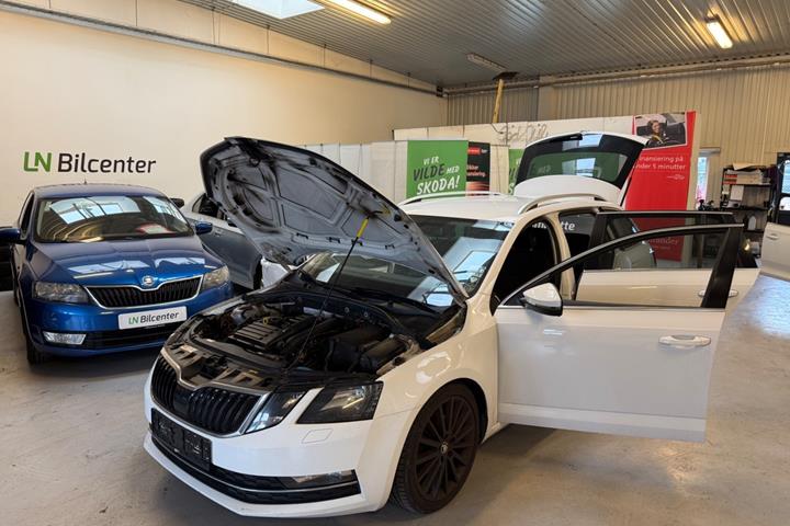 Hvid Skoda Octavia fra 2018