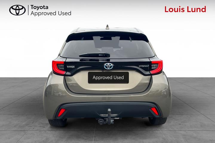 Bronze Toyota Yaris fra 2020