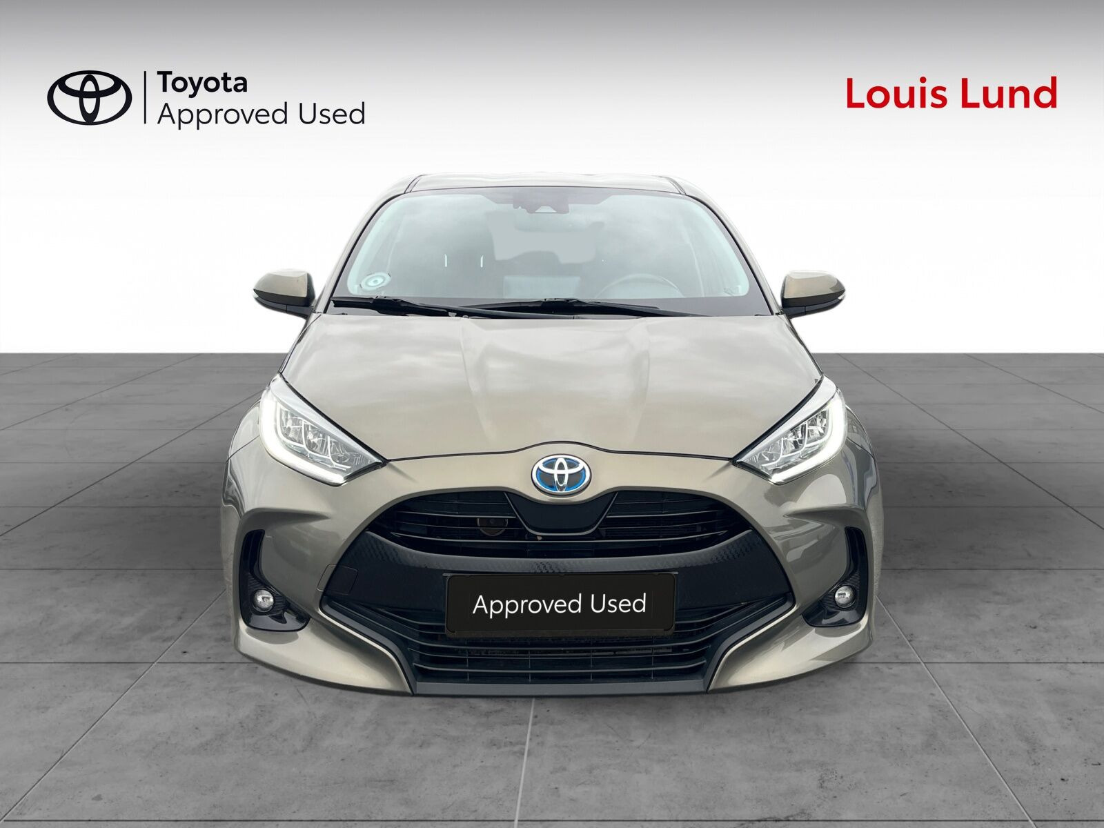 Bronze Toyota Yaris fra 2020