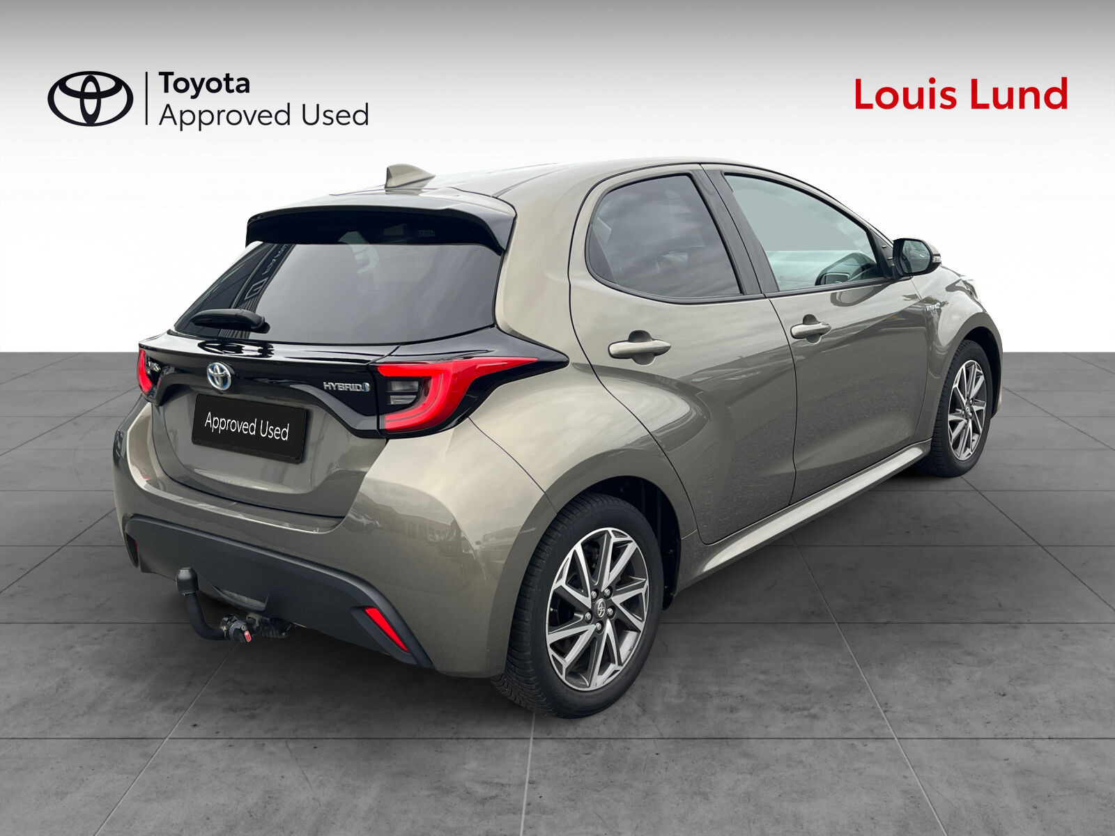Bronze Toyota Yaris fra 2020
