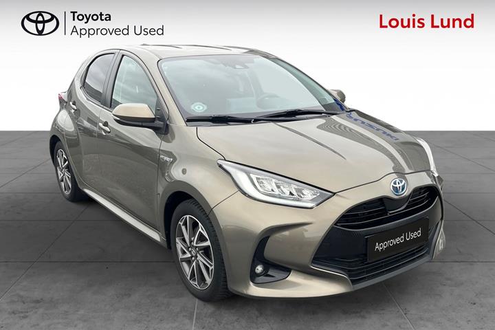 Bronze Toyota Yaris fra 2020