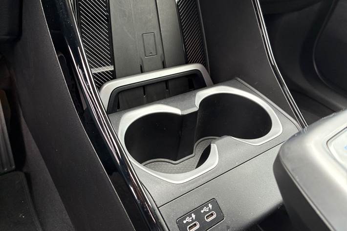 Sort BMW iX1 fra 2024