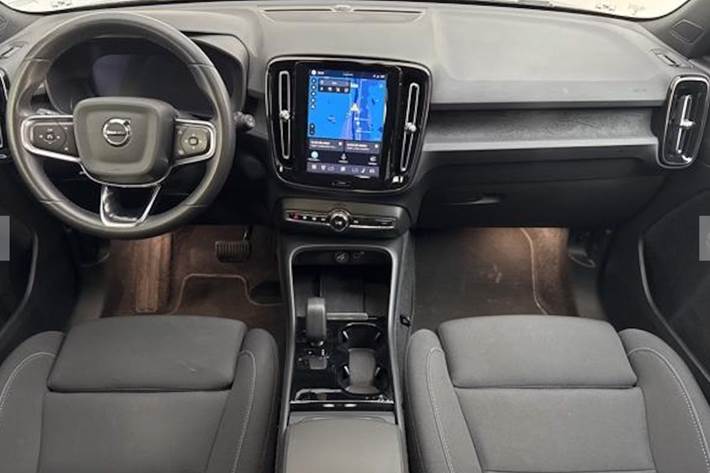 Sort Volvo XC40 fra 2023
