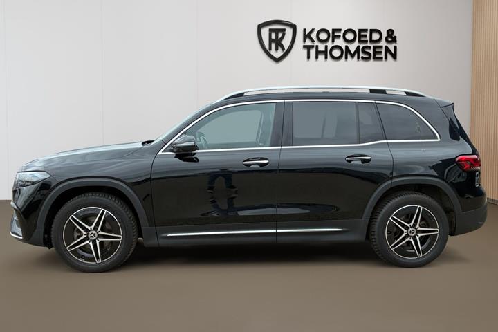 Sort Mercedes EQB 250+ fra 2023