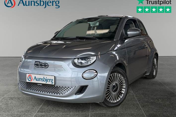 Grå Fiat 500e fra 2022