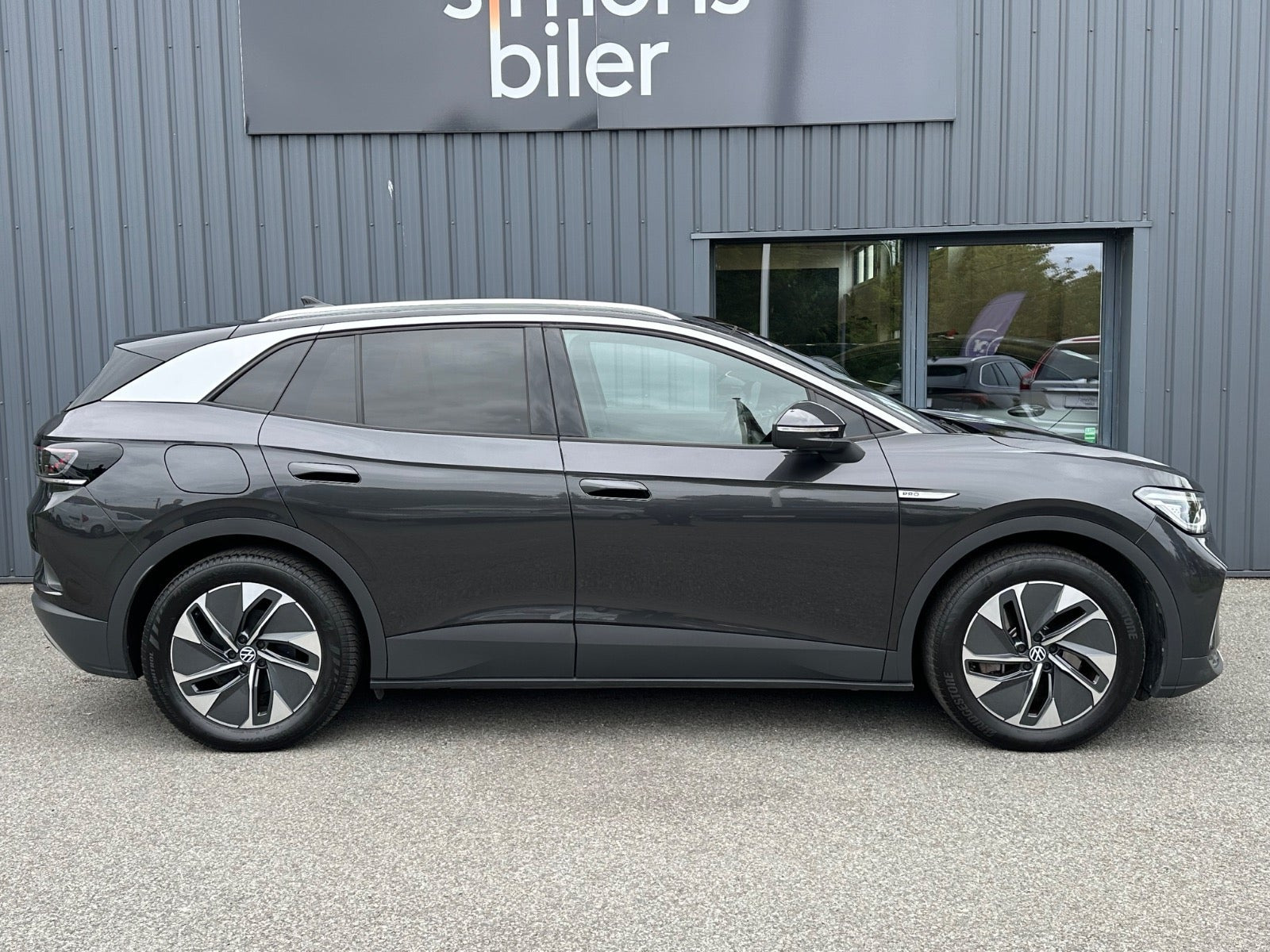 Grå VW ID.4 fra 2022