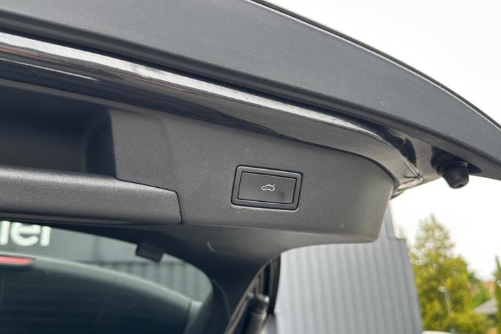 Grå VW ID.4 fra 2022