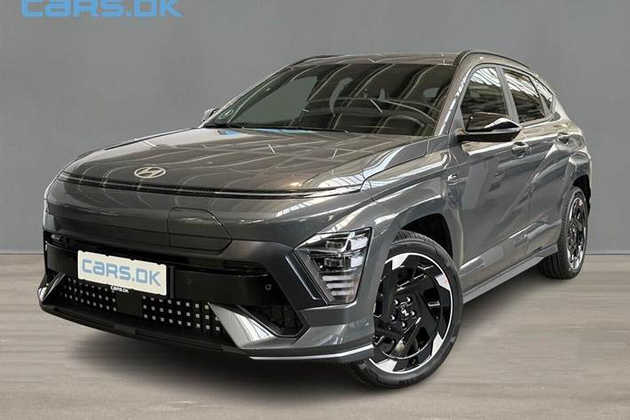 Grå Hyundai Kona fra 2026 set udefra