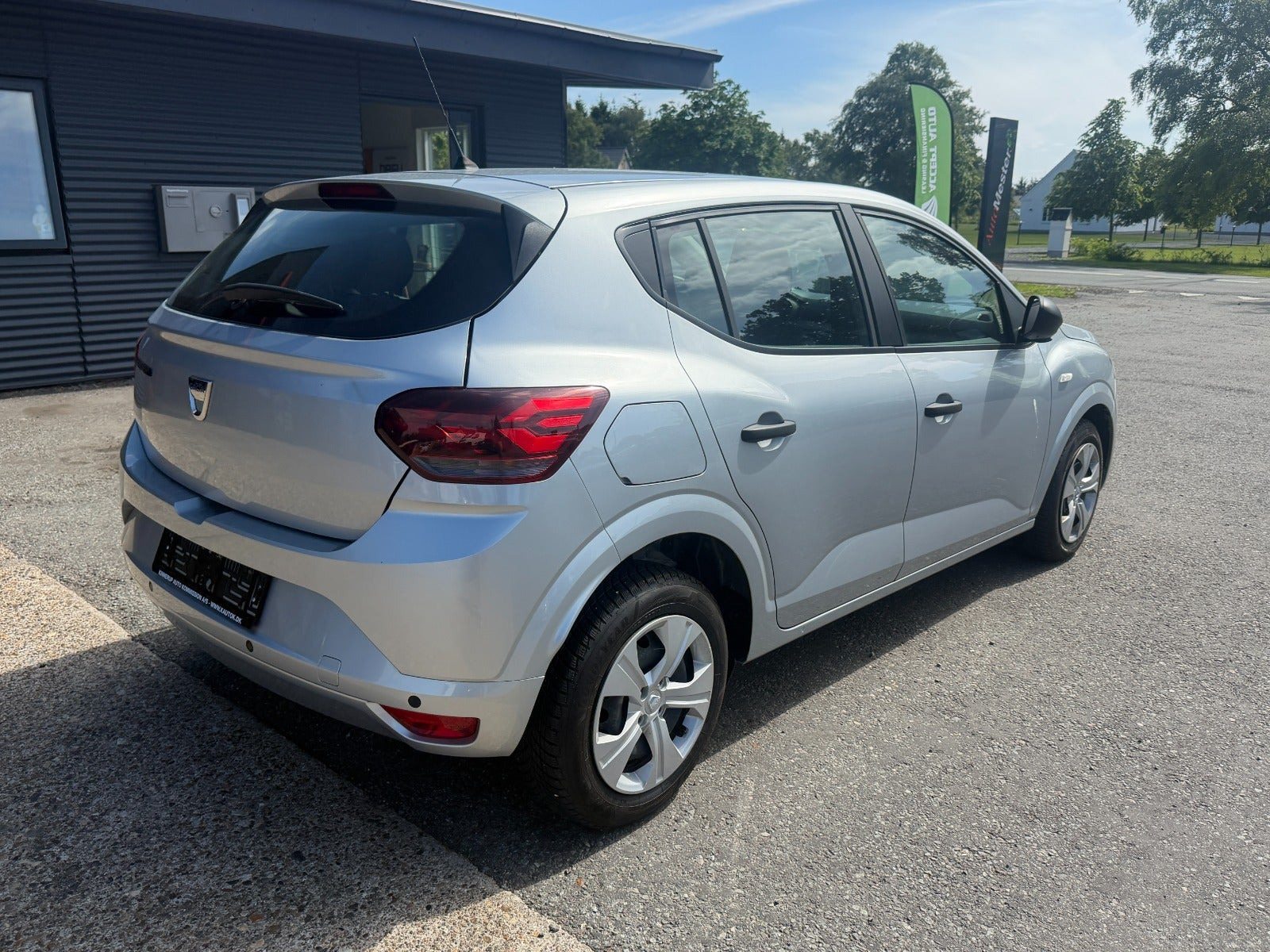undefined Dacia Sandero fra 2022