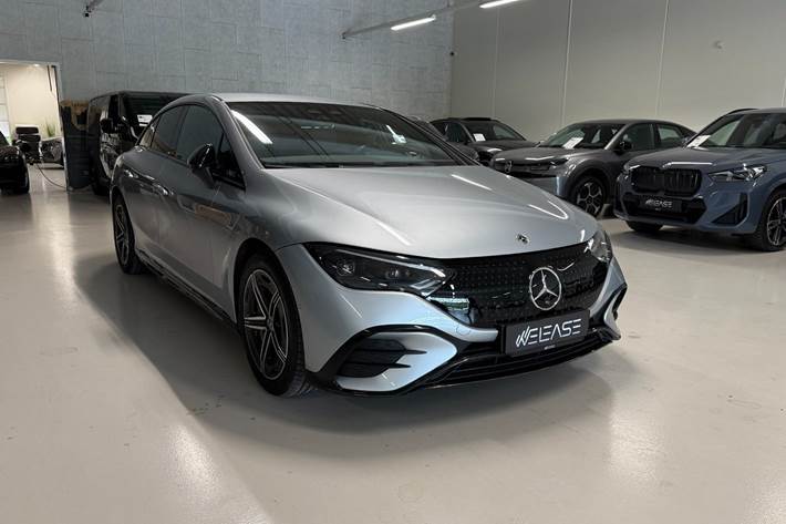 Sølv Mercedes EQE350 fra 2024