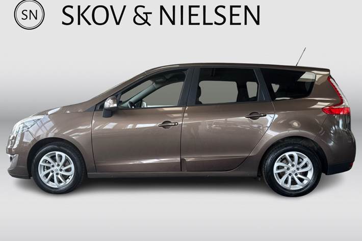 Brun Renault Grand Scenic III fra 2012