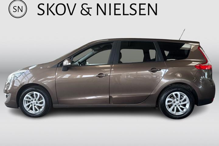 Brun Renault Grand Scenic III fra 2012