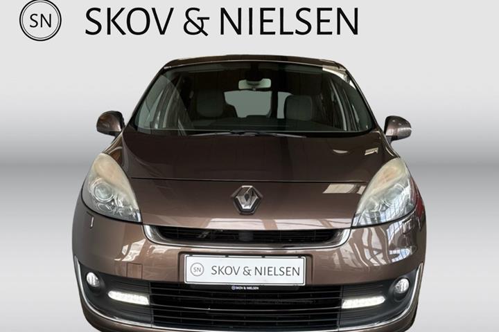 Brun Renault Grand Scenic III fra 2012