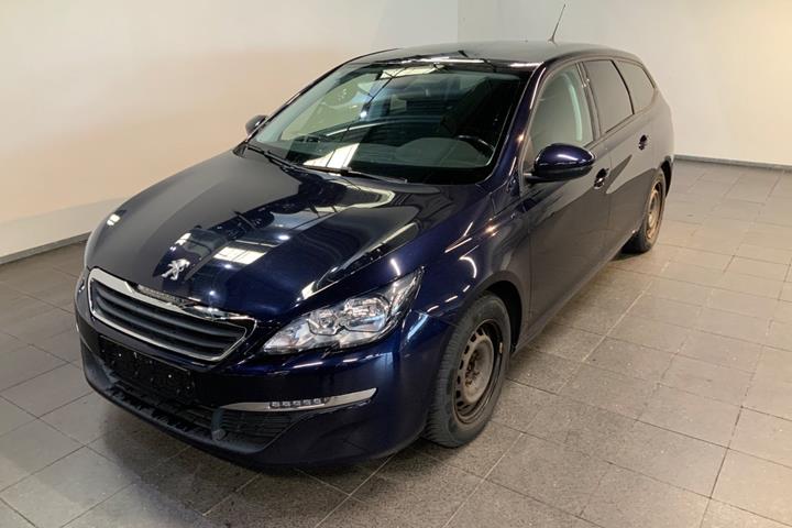Blå Peugeot 308 fra 2016 set udefra